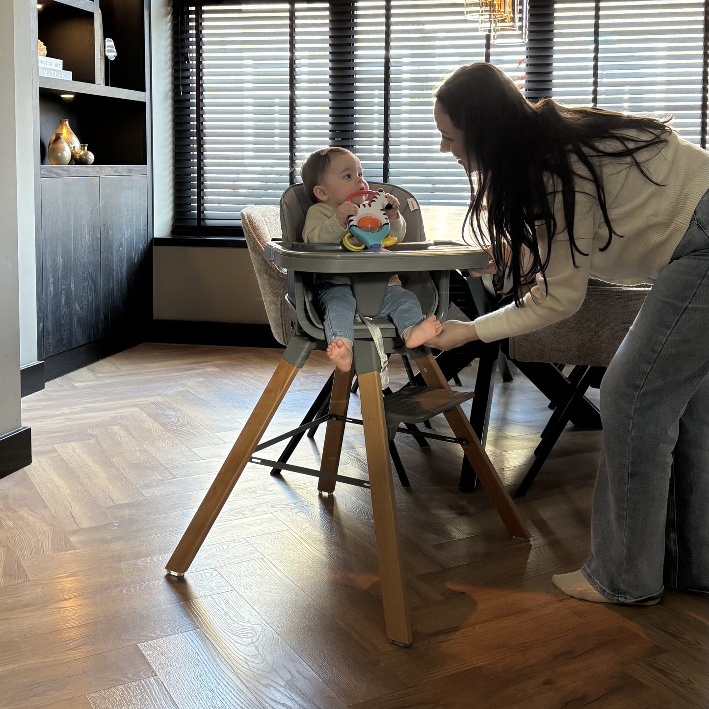 ComfyKidz® Twist 'n Sit 360° | Donkergrijs